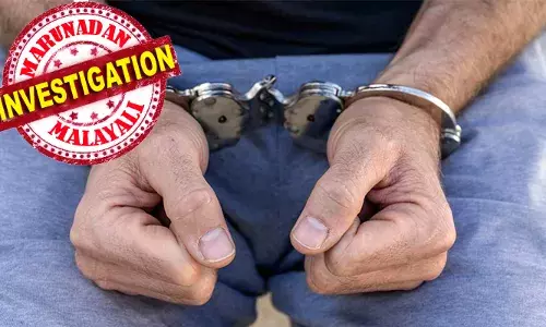 സിവില്‍ എഞ്ചിനീയര്‍മാര്‍ പോലീസ് എന്ന് കരുതി രക്ഷപ്പെടാന്‍ നോക്കി; പണി തീരാത്ത അപ്പാര്‍ട്‌മെന്റിന്റെ ഒന്നാം നിലയില്‍ നിന്ന് താഴേക്ക് ചാടി കാലൊടിഞ്ഞു; പോലീസ് എത്ത പരിശോധിച്ചപ്പോള്‍ 160 കിലോ കഞ്ചാവും, ഒരു കിലോ ഹൈഡ്രോ കഞ്ചാവും, 800 ഗ്രാം രാസലഹരി ഗുളികകളും കൈവശം; പാലക്കാട് സ്വദേശി പിടിയില്‍; ലക്ഷ്യം ഹംപിയില്‍ എത്തുന്ന വിദേശികള്‍