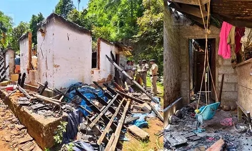 അടിമാലിയില്‍ തീപിടിത്തത്തെ തുടര്‍ന്ന് ഒരു കുടുംബത്തിലെ നാല് പേര്‍ മരിക്കാന്‍ ഇടയായ സംഭവം; ഷോര്‍ട്ട് സര്‍ക്ക്യൂട്ട് എന്ന് ഫോറന്‍സിക് റിപ്പോര്‍ട്ട്; മൃതദേഹാവശിഷ്ടങ്ങള്‍ കണ്ടെടുത്തു