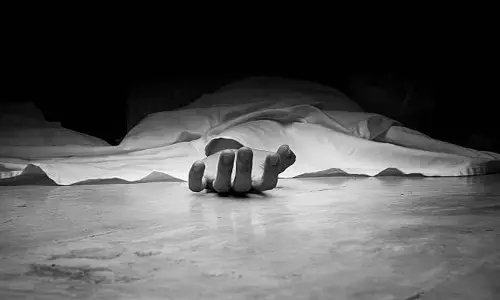 കാറും ലോറിയും കൂട്ടിയിടിച്ച് വൻ അപകടം; യാത്രക്കാരന് ദാരുണാന്ത്യം; രണ്ടു പേർക്ക് പരിക്ക്; ആശുപത്രിയിൽ പ്രവേശിപ്പിച്ചു; സംഭവം ഏറ്റുമാനൂരിൽ