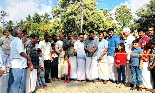 വടക്കാങ്ങര മണിയറക്കാട് റോഡ് ഉദ്ഘാടനം ചെയ്തു വടക്കാങ്ങര മണിയറക്കാട് റോഡ് ഉദ്ഘാടനം ചെയ്തു