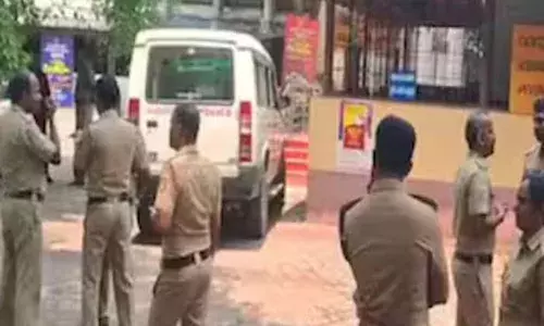 സംസ്ഥാനത്ത് വ്യാജ ബോംബ് ഭീഷണി സന്ദേശങ്ങള്‍ വര്‍ധിക്കുന്നു; തിരുവനന്തപുരത്ത് 50 ദിവസത്തിനിടെ വന്നത് 20ലെറെ വ്യാജ ബോംബ് ഭീഷണികള്‍