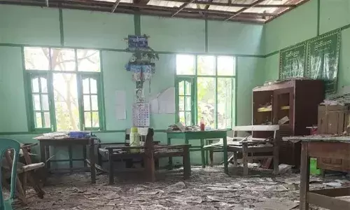 മധ്യ മ്യാന്‍മറില്‍ വ്യോമാക്രണം; സ്‌കൂളിനു മുകളില്‍ ബോംബ് വീണ് വിദ്യാര്‍ഥികളടക്കം 22 പേര്‍ മരിച്ചു