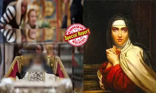മുഖം ഇപ്പോഴും വ്യക്തമായി കാണാം; അവയവങ്ങള്‍ക്കും കേടില്ല; മഹാദ്ഭുതമായി ആവിലയിലെ വിശുദ്ധ തെരേസ; നൂറ്റാണ്ടിനിടെ ഇതാദ്യമായി വിശുദ്ധ തെരേസയുടെ ഭൗതികശരീരം വീണ്ടും പൊതുദര്‍ശനത്തിന് വച്ചു; സ്‌പെയിനിലെ സലാമങ്കയിലെ ബസലിക്കയില്‍ വന്‍ഭക്തജന തിരക്ക്
