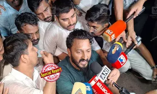 മലപ്പട്ടമാണ് ... നിങ്ങള്‍ നടക്കരുതെന്ന് പറഞ്ഞ വഴിയിലൂടെ പദയാത്രയായി; തടുക്കുവാന്‍ ആര്‍ജ്ജവമുണ്ടെങ്കില്‍ തടുത്ത് നോക്കെന്ന് രാഹുല്‍ മാങ്കൂട്ടത്തില്‍; സിപിഎം പാര്‍ട്ടി ഗ്രാമത്തില്‍ സിപിഎം-യൂത്ത് കോണ്‍ഗ്രസ് സംഘര്‍ഷം; കല്ലേറും കുപ്പിയേറും പോര്‍വിളിയും; സിപി.എം ക്രിമിനലുകളുടെ അഴിഞ്ഞാട്ടം പൊലീസ് നോക്കി നിന്നെന്ന് പ്രതിപക്ഷ നേതാവ്