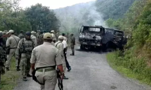 മണിപ്പൂരില്‍ വിഘടനവാദികളും സുരക്ഷാ സേനയും ഏറ്റുമുട്ടി; പത്ത് വിഘടനവാദികളെ വധിച്ചു: പിടിച്ചെടുത്തത് വന്‍ ആയുധ ശേഖരം