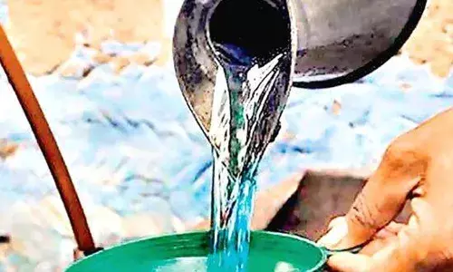 റേഷന്‍ മണ്ണെണ്ണ വിതരണം പുനരാരംഭിക്കുന്നു; വില 4.80 രൂപ കൂടും