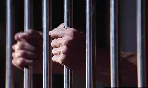 82,652 രൂപ ചെലവു വരുന്ന പദ്ധതിക്കായി 2,44,993 രൂപയുടെ എസ്റ്റിമേറ്റ്; 1,62,818 രൂപ തട്ടിയ കേസില്‍ കെഎസ്ഇബി മുന്‍ ജീവനക്കാരന് മൂന്ന് വര്‍ഷം തടവും പിഴയും