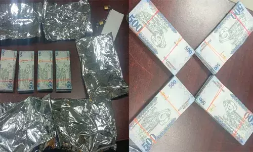 ചെക്ക്ഡ് ഇന്‍ ബാഗേജില്‍ അലുമിനിയം ഫോയില്‍ പാളികള്‍ക്കുള്ളില്‍ സമര്‍ഥമായി ഒളിപ്പിച്ച് വിദേശ കറന്‍സി; കൊച്ചി വിമാനത്താവളത്തില്‍ 44.40 ലക്ഷം വിലമതിക്കുന്ന സൗദി റിയാല്‍ പിടിച്ചെടുത്തു; യാത്രക്കാരി കസ്റ്റഡിയില്‍; കടക്കാനിരുന്നത് ദുബായിലേക്ക്