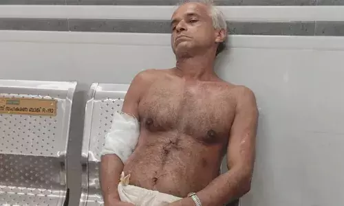 ചാലക്കുടിയിലെ കൂടപ്പുഴയില്‍ തെരുവുനായ ആക്രമണം; കുട്ടികളും മുതിര്‍ന്നവരും അടക്കം 12 പേര്‍ക്ക് നായയുടെ കടിയേറ്റു: പരിഭ്രാന്തരായ നാട്ടുകാര്‍ നായയെ തല്ലിക്കൊന്നു