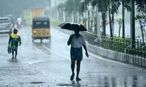 അറബിക്കടലില്‍ ന്യൂനമര്‍ദത്തിന് സാധ്യത; കേരളത്തില്‍ ഞായറാഴ്ച മുതല്‍ 23 വരെ ശക്തമായ മഴ പെയ്‌തേക്കും