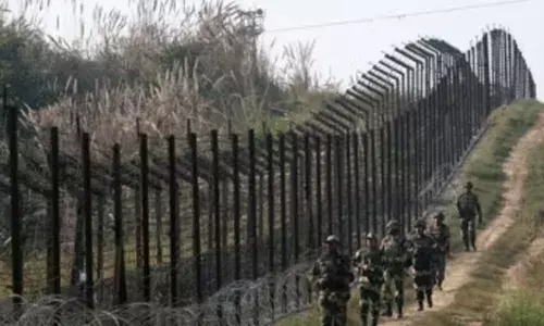 പാകിസ്താനിലുള്ള പാസ്റ്ററെ കാണണം; മകനെ അതിര്‍ത്തി ഗ്രാമത്തിലുപേക്ഷിച്ച് നിയന്ത്രണ രേഖമറികടന്ന് യുവതി; പാക് സൈന്യത്തിന്റെ പിടിയിലായതായി റിപ്പോര്‍ട്ട്