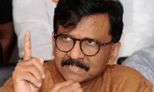 എന്തിനാണീ വിവാഹ ഘോഷയാത്ര; വിദേശത്തേയ്ക്ക് പ്രതിനിധി സംഘത്തെ അയക്കുന്നതിനെതിരെ സഞ്ജയ് റാവത്ത്; ഇന്ത്യാ സഖ്യം ബഹിഷ്‌ക്കരിക്കണമെന്നും ആഹ്വാനം