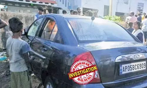 കളിക്കുന്നതിനിടെ റോഡരികില്‍ നിര്‍ത്തിയിട്ടിരുന്ന കാറിനുള്ളില്‍ കുടുങ്ങി; ആന്ധ്രാപ്രദേശില്‍  സഹോദരങ്ങളടക്കം നാല് കുട്ടികള്‍ ശ്വാസംമുട്ടി മരിച്ചു;  നാലുപേരും 10 വയസില്‍ താഴെയുള്ളവര്‍