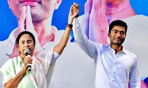 കോണ്‍ഗ്രസിനോട് കളിക്കും പോലെയല്ല തൃണമൂലിനോട്! യൂസഫ് പഠാനെ ഏകപക്ഷീയമായി കേന്ദ്രം നിശ്ചയിച്ചപ്പോള്‍ മമതയ്ക്ക് കോപം;  പഠാന്‍ അതിവേഗം ഒഴിവായി തടി രക്ഷിച്ചു; ഓപ്പറേഷന്‍ സിന്ദൂര്‍ സര്‍വ്വകക്ഷി സംഘത്തില്‍ പകരം എത്തുക അഭിഷേക് ബാനര്‍ജി