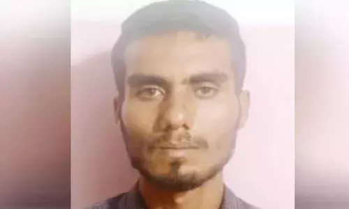 സ്വര്‍ണം വാങ്ങാനെന്ന വ്യാജേന ജൂവലറിയില്‍ എത്തി; സെയില്‍സ്മാനില്‍ നിന്നും മാല തട്ടിപ്പറിച്ച് ഓടി: ഒന്നര വര്‍ഷത്തിന് ശേഷം പ്രതി അറസ്റ്റില്‍