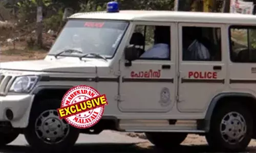 നിറ തോക്കാണെന്ന് അറിഞ്ഞില്ല; ആര്‍മര്‍ എസ്ഐ പരിശോധിക്കുന്നതിനിടെ വെടിപൊട്ടി; ബാരല്‍ ഭൂമിയിലേക്ക് ഇരുന്നതിനാല്‍ ദുരന്തം ഒഴിവായി; പത്തനംതിട്ട എആര്‍ ക്യാമ്പില്‍ വെടിപൊട്ടിയത് ഇന്നു രാവിലെ