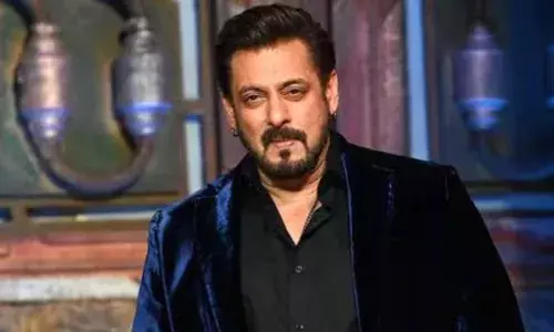 സല്‍മാന്‍ ഖാനെ നേരിട്ട് കാണണമെന്ന് യുവാവ്; വസതിയില്‍ അതിക്രമിച്ചുകയറിയ 23-കാരന്‍ പിടിയില്‍; ബിഷ്‌ണോയി സംഘത്തിന്റെ ഭീഷണി നിലനില്‍ക്കെ അന്വേഷണവുമായി പൊലീസ്