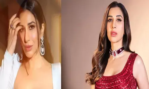 കാറിൽ പോകുന്നതിനിടെ മോശം രീതിയിൽ നോക്കി; പെട്ടെന്ന് അയാൾ ഞാൻ നോക്കി നിൽക്കെ സിമ്പഴിച്ചു; എനിക്ക് എന്ത് ചെയ്യണമെന്ന് അറിയില്ലായിരുന്നു; ദുരനുഭവം തുറന്നുപറഞ്ഞ് ​ഗായിക