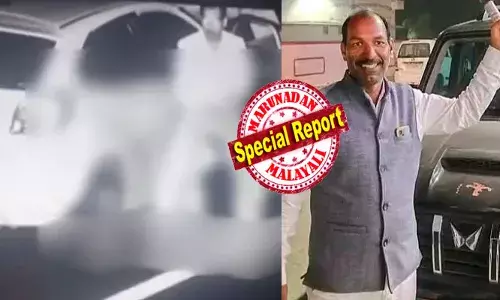 എട്ടുവരി പാതയ്ക്ക് മുകളിലൂടെ പാഞ്ഞപ്പോൾ തോന്നിയ പൂതി; കാർ നിർത്തി പുറത്തിറങ്ങി നടുറോഡിൽ യുവതിയുമായി ലൈംഗിക ബന്ധത്തിൽ ഏർപ്പെട്ട് നേതാവിന്റെ കുരുട്ട് ബുദ്ധി; ദൃശ്യങ്ങള്‍ വൈറലായപ്പോൾ ഊരാക്കുടുക്ക്; ന്യായികരിക്കാൻ നെട്ടോട്ടമോടി നേതൃത്വം; എന്തൊരു വിധിയെന്ന് നേതാക്കൾ; അദ്ദേഹം പാര്‍ട്ടി ഭാരവാഹിയല്ലെന്നും മറുപടി!