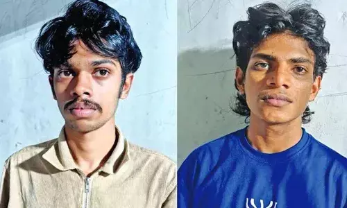 യുവാവിനെ ആക്രമിച്ച് ഫോണും പണവും കവര്‍ന്ന കേസ്; പ്രായപൂര്‍ത്തിയാകാത്ത കുട്ടിയടക്കം മൂന്നു പേര്‍ പിടിയില്‍