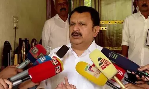 യുഡിഎഫ് സ്ഥാനാര്‍ത്ഥിക്ക് ആദ്യം പിന്തുണ പ്രഖ്യാപിക്കുകയാണ് അന്‍വര്‍ ചെയ്യേണ്ടത്;  അതിനുശേഷം സഹകരിപ്പിക്കുന്നതില്‍ യുഡിഎഫ് തീരുമാനം പറയും;  സഹായിക്കുന്നവരെ തിരിച്ചും സഹായിക്കുമെന്ന് കെ മുരളീധരന്‍