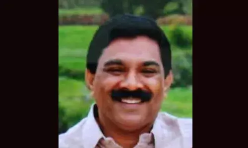 മൂന്നാം നിലയില്‍ എത്തിയപ്പോള്‍ വൈദ്യുതി നിലച്ചു; ലിഫ്റ്റ് നിയന്ത്രണം വിട്ട് ഇടിച്ചുനിന്നു; കട്ടപ്പനയില്‍ സ്വര്‍ണക്കടയുടമ തലയ്ക്ക് പരിക്കേറ്റ് മരിച്ചു