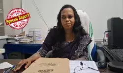 ഇതുപോലൊരു വിരമിക്കല് ഇനിയുണ്ടാവില്ല; പഞ്ചായത്ത് സെക്രട്ടറിയുടെ യാത്രയയപ്പ് പൊലീസ് സുരക്ഷാവലയത്തില്; യാത്ര പറച്ചിലിന് തങ്ങളെ കിട്ടില്ലെന്ന് പറഞ്ഞ് പൊലീസിനെ വിളിച്ചുവരുത്തിയത് സെക്രട്ടറിയോട് ഉടക്കിട്ട പഞ്ചായത്ത് പ്രസിഡന്റ്; വിചിത്ര സംഭവങ്ങള് ഇടുക്കി ജില്ലയിലെ കുമാരമംഗലം പഞ്ചായത്തില് ഇതുപോലൊരു വിരമിക്കല് ഇനിയുണ്ടാവില്ല; പഞ്ചായത്ത് സെക്രട്ടറിയുടെ യാത്രയയപ്പ് പൊലീസ് സുരക്ഷാവലയത്തില്; യാത്ര പറച്ചിലിന് തങ്ങളെ കിട്ടില്ലെന്ന് പറഞ്ഞ് പൊലീസിനെ വിളിച്ചുവരുത്തിയത് സെക്രട്ടറിയോട് ഉടക്കിട്ട പഞ്ചായത്ത് പ്രസിഡന്റ്; വിചിത്ര സംഭവങ്ങള് ഇടുക്കി ജില്ലയിലെ കുമാരമംഗലം പഞ്ചായത്തില്