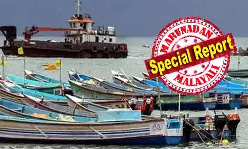 വ്യാഴാഴ്ച ഉച്ചയ്ക്കു ശേഷം വിഴിഞ്ഞത്തു നിന്ന് രണ്ട് വള്ളങ്ങളില്‍ പോയ ഒന്‍പത് പേര്‍; വെള്ളിയാഴ്ച രാവിലെ മടങ്ങിയെത്തേണ്ടവര്‍ ഇനിയും തീരമണഞ്ഞില്ല; വള്ളവുമായി അന്വേഷണത്തിന് ഇറങ്ങി മത്സ്യതൊഴിലാളികള്‍; കോസ്റ്റ് ഗാര്‍ഡും നേവിയും പരിശോധനയില്‍; വിഴിഞ്ഞം പ്രാര്‍ത്ഥനയില്‍; കാലവര്‍ഷം കലിതുള്ളുമ്പോള്‍