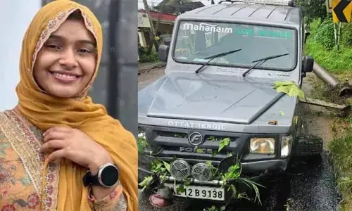 പാലുവാങ്ങാനായി റോഡരികില്‍ നിന്ന വിദ്യാര്‍ഥിനി ജീപ്പിടിച്ച് മരിച്ചു; ദാരുണാന്ത്യം സുത്താന്‍ ബത്തേരി സെന്റ് മേരീസ് കോളജ് രണ്ടാംവര്‍ഷ ബിരുദ വിദ്യാര്‍ഥിനി ദില്‍ഷാനക്ക്