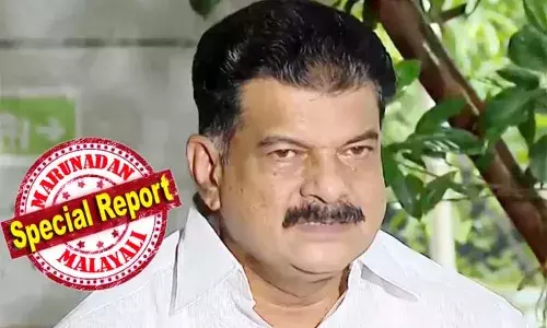 500, 5000, 2000..സ്‌നേഹിക്കുന്ന ആളുകള്‍ പൈസയുമായി വരുന്നു; പണം ഞങ്ങള്‍ തരാം, പണമില്ലാത്തതിന്റെ പേരില്‍ മത്സരിക്കാതിരിക്കരുതെന്ന് സാധാരണക്കാര്‍ പറയുന്നുണ്ട്; നോമിനേഷന്‍ സമര്‍പ്പിക്കാന്‍ ഇനിയും രണ്ട് ദിവസമുണ്ടല്ലോ, താന്‍ നോക്കട്ടെ; മത്സരിക്കുമെന്ന സാധ്യത തള്ളാതെ പി വി അന്‍വര്‍; മലക്കം മറിഞ്ഞ് വീണ്ടും; ഓപ്പറേഷന്‍ അന്‍വര്‍ അവസാനിപ്പിച്ചു കോണ്‍ഗ്രസും