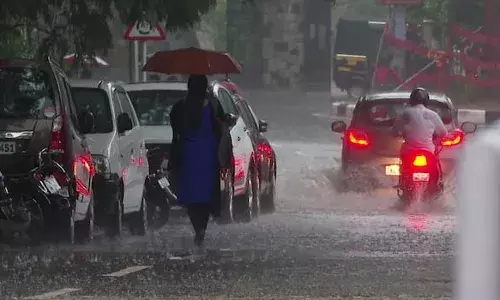 കനത്ത മഴയ്ക്ക് ശമനം; ഇടുക്കി ജില്ലയില്‍ വിനോദസഞ്ചാര കേന്ദ്രങ്ങളിലെ നിയന്ത്രണങ്ങളില്‍ ഇളവുകള്‍ പ്രഖ്യാപിച്ചു; ജലസഞ്ചാരങ്ങള്‍ക്ക് നിയന്ത്രണങ്ങള്‍ തുടരും; ജില്ലയില്‍ അഞ്ച് ദുരിതാശ്വാസ ക്യാമ്പുകള്‍
