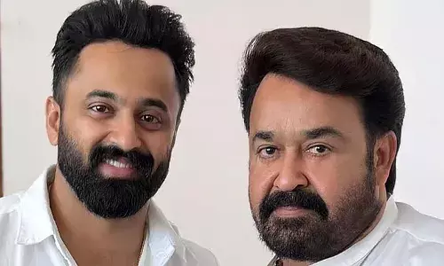 എല്‍ ഫോര്‍ ലവ്; മോഹന്‍ലാലിനൊപ്പമുള്ള ചിത്രം പങ്കുവെച്ചു ഉണ്ണി മുകുന്ദന്‍; കമന്റ് ബോക്‌സില്‍ സ്‌നേഹം നിറച്ച് ആരാധകര്‍