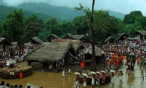 കൊട്ടിയൂര് വൈശാഖോത്സവം; നീരെഴുന്നള്ളത്ത് ഇന്ന് കൊട്ടിയൂര് വൈശാഖോത്സവം; നീരെഴുന്നള്ളത്ത് ഇന്ന്