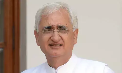 പ്രത്യേക പദവി നീക്കിയത് ജമ്മു കശ്മീരിലെ വിഘടനവാദ പ്രശ്നം അവസാനിപ്പിച്ചെന്ന് തുറന്നുപറഞ്ഞു;   പിന്നാലെ കോണ്‍ഗ്രസ് നേതാക്കളുടെ കടുത്ത വിമര്‍ശനങ്ങള്‍;  ദേശസ്‌നേഹിയാവാന്‍ ഇത്ര പ്രയാസമോ എന്ന ചോദ്യവുമായി സല്‍മാന്‍ ഖുര്‍ഷിദ്