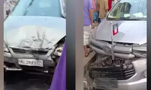 തമിഴ്‌നാട്ടിലെ മുൻ മന്ത്രി സഞ്ചരിച്ച കാർ മറ്റൊരു കാറുമായി കൂട്ടിയിടിച്ചു; ആർക്കും പരിക്കില്ല; സംഭവം പാലക്കാട്