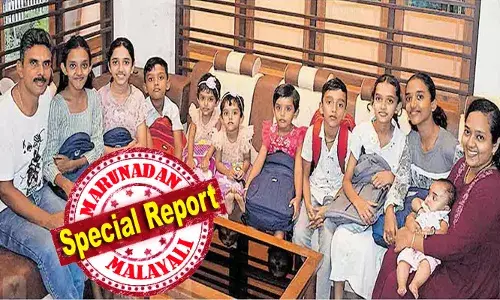 ഒന്‍പത് മക്കള്‍ ഒന്നിച്ച് സ്‌കൂളിലേക്ക്; കൊട്ടിയൂര്‍ സ്വദേശി സന്തോഷിനും രമ്യയ്ക്കും ഇത് ആനന്ദ നിമിഷം: ചേട്ടന്മാരും ചേച്ചിമാരും സ്‌കൂളിലേക്ക് പോകുമ്പോള്‍ കാത്തിരിക്കാന്‍ മൂന്നര മാസക്കാരി വീട്ടിലും