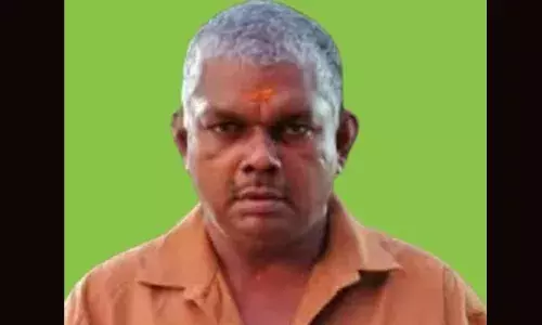 ഓട്ടോറിക്ഷ നിയന്ത്രണം വിട്ട് മറിഞ്ഞ് തളിപ്പറമ്പ് സ്വദേശിയായ ഡ്രൈവര്‍ മരിച്ചു