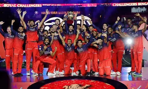 18ാം വര്‍ഷം കന്നി കിരീടം, ആര്‍സിബിക്ക് ലഭിച്ച സമ്മാനത്തുക 20 കോടി! റണ്ണേഴ്‌സായ പഞ്ചാബിന് 12.5 രൂപയും സമ്മാനത്തുകയായി ലഭിക്കും; മൂന്നാമതെത്തിയ മുംബൈ ഇന്ത്യന്‍സിന് ഏഴ് കോടിയും