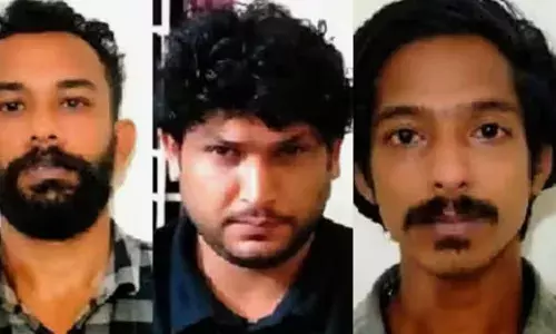 ഒരു ഹോണ്ട സിറ്റി കാറിന്റെ വരവിൽ പന്തികേട്; പിടിച്ചുനിർത്തി പരിശോധിച്ചതും കുടുങ്ങി; ഒളിപ്പിച്ച് കടത്താൻ ശ്രമിച്ചത് 52 ഗ്രാം എംഡിഎംഎ; മൂന്ന് പേർ അറസ്റ്റിൽ