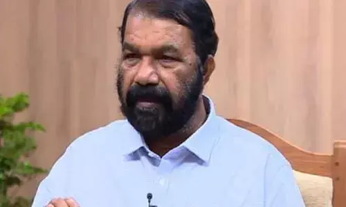 ഗവര്‍ണര്‍ തെറ്റ് തിരുത്തുകയാണ് വേണ്ടത്; അതിന് പകരം കേരളത്തെ വെല്ലുവിളിക്കുകയാണ് ; പ്രതികരിച്ച് മന്ത്രി ശിവന്‍കുട്ടി