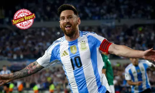 മെസ്സി വരും ട്ടാ ! ഫുട്‌ബോള്‍ മിശിഹയും അര്‍ജന്റീന ടീമും കേരളത്തില്‍ എത്തുമെന്ന് ഉറപ്പിച്ച് പറഞ്ഞ് മന്ത്രി വി അബ്ദുറഹിമാന്റെ പോസ്റ്റ്; പ്രഥമ പരിഗണന തിരുവനന്തപുരത്തിന് എന്നും മന്ത്രി; ഈ ഓഫര്‍ നിലമ്പൂര്‍ തിരഞ്ഞെടുപ്പ് കഴിയും വരെ മാത്രം എന്ന് സോഷ്യല്‍ മീഡിയയില്‍ ട്രോളുകള്‍