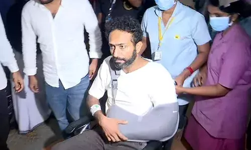 വാഹനാപകടത്തില്‍ പരിക്കേറ്റ നടന്‍ ഷൈന്‍ ടോം ചാക്കോയെയും അമ്മയെയും തൃശൂരില്‍ എത്തിച്ചു; പിതാവിന്റെ സംസ്‌കാരം പിന്നീട്