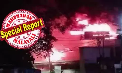 ടിവിഎസ് സ്‌കൂട്ടറുകളുടെ ഷോറും നിന്ന് കത്തി; അഗ്നി വിഴുങ്ങിയത് ലക്ഷങ്ങള്‍; പത്ത് ഫയര്‍ എന്‍ജിനുകളെത്തി രക്ഷാപ്രവര്‍ത്തനം; ഷോര്‍ട്ട് സര്‍ക്യൂട്ടാണ് അപകടമായതെന്ന് നിഗമനം; രാത്രിയില്‍ ആ കെട്ടിടത്തില്‍ ആരുമുണ്ടായിരുന്നില്ല; തിരുവനന്തപുരത്ത് വന്‍ തീ പിടിത്തം