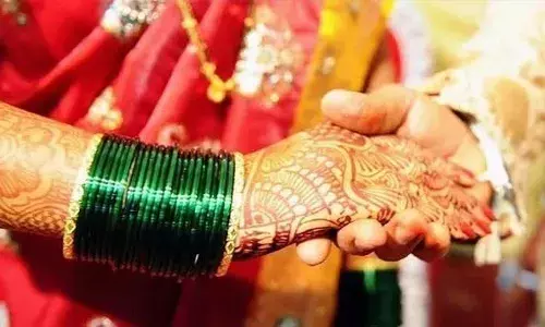 ജോലി അന്വേഷിച്ച് ഭര്‍ത്താവ് മുംബൈക്ക് പോയി; ഭര്‍തൃ സഹോദരനെ വിവാഹം കഴിച്ച് യുവതി