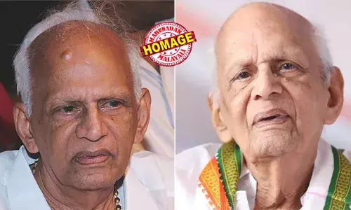 ആദര്‍ശ ശുദ്ധിയുടെ രാഷ്ട്രീയപാഠം പകര്‍ന്ന് നല്‍കിയ കോണ്‍ഗ്രസിലെ സൗമ്യ മുഖത്തിന് വിട; തെന്നല ബാലകൃഷ്ണപിള്ളയ്ക്ക് രാഷ്ട്രീയ കേരളത്തിന്റെ അന്ത്യാഞ്ജലി; ശാന്തി കവാടത്തില്‍ ഔദ്യോഗിക ബഹുമതികളോടെ സംസ്‌കാരം