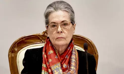 സോണിയ ഗാന്ധിക്ക് വീണ്ടും ദേഹാസ്വാസ്ഥ്യം; ആശുപത്രിയില്‍ പ്രവേശിപ്പിച്ചു