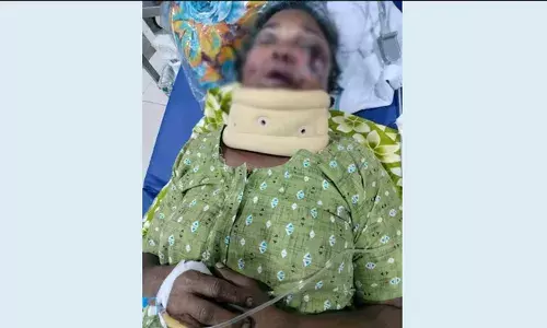 ഇരുചക്ര വാഹനത്തില്‍ ടാപ്പിങ്ങിന് പോയ ദമ്പതികളെ പന്നി ആക്രമിച്ചു; ഗുരുതര പരിക്കേറ്റ ഭാര്യയെ മെഡിക്കല്‍ കോളജ് ആശുപത്രിയിലെ തീവ്രചരണ വിഭാഗത്തില്‍