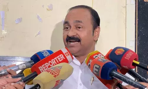 പാലക്കാട് നീലപ്പെട്ടിയെങ്കില്‍ നിലമ്പൂരില്‍ പന്നിക്കെണി; വനംമന്ത്രിയുടേത് വൃത്തികെട്ട ആരോപണം; ഗൂഢാലോചന ഉന്നയിച്ചത് എന്ത് വിവരത്തിന്റെ അടിസ്ഥാനത്തില്‍; വഴിക്കടവ് പന്നിക്കെണി അപകടം ദൗര്‍ഭാഗ്യകരമെന്ന് വിഡി സതീശന്‍