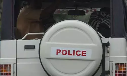 പെണ്‍കുട്ടിയുടെ ശരീരത്തില്‍ സ്പര്‍ശിച്ചതായി ആരോപണം; മധ്യവയസ്‌കനെ തൂണില്‍ കെട്ടിയിട്ടു