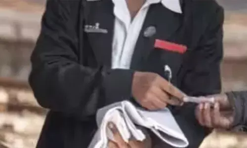 ട്രെയിനുകളിലെ കുപ്പിവെള്ള വില്‍പ്പനക്കാരന്‍ ടി.ടി.ഇ ആയി; യാത്രക്കാരില്‍ നിന്ന് പണം തട്ടി; പ്രതിദിനം യുവാവ് സമ്പാദിച്ചത് പതിനായിരത്തിലേറെ